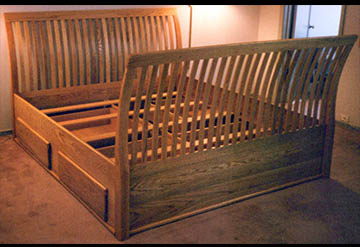 Sleigh Bed